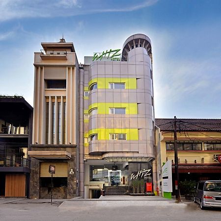 Whiz Hotel Falatehan Cakarta Dış mekan fotoğraf